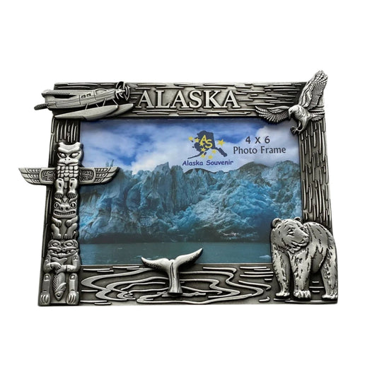Alaska-themed photo frame with natural elements and 'Alaska' text