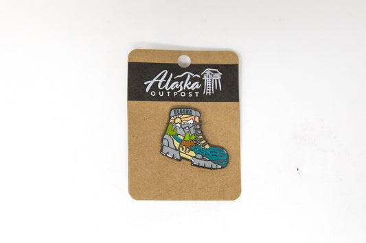 ADVENTURE HIKING BOOT COLLECTOR PIN