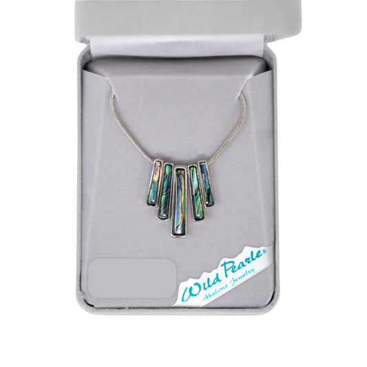 Necklace with colorful pendant in a 'Wild Pearle' box 