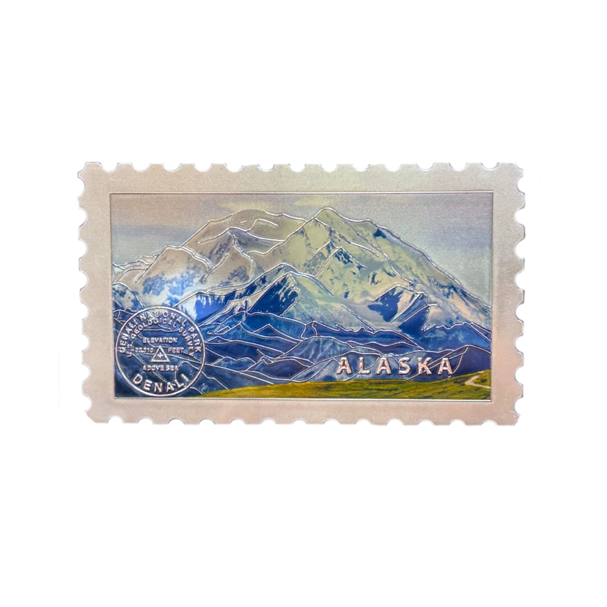 Magnet depicting Denali Mountains and Alaska Text