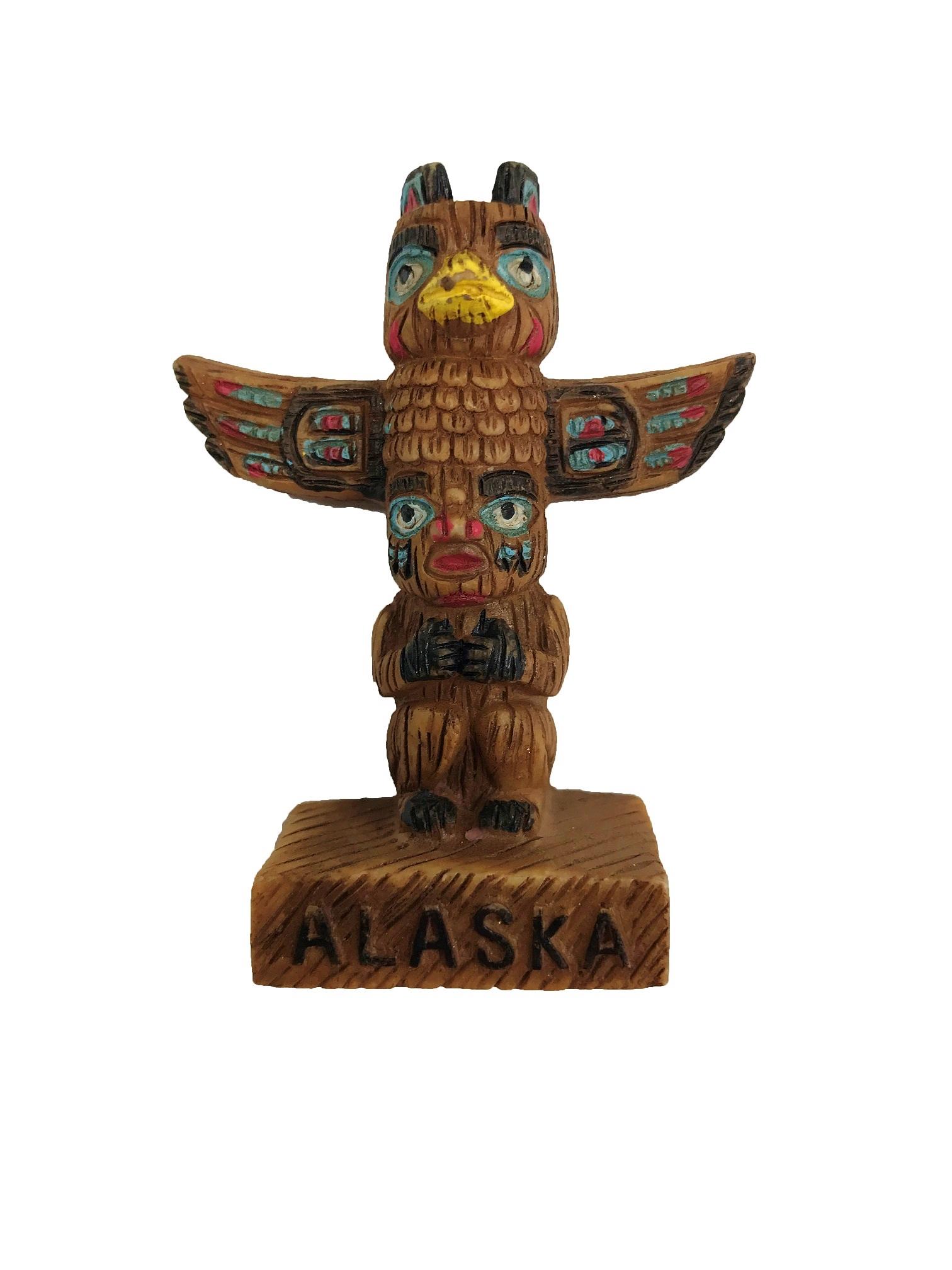  Poly Totem Magnet W/Alaska