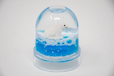 Snow Dome Polar Bear