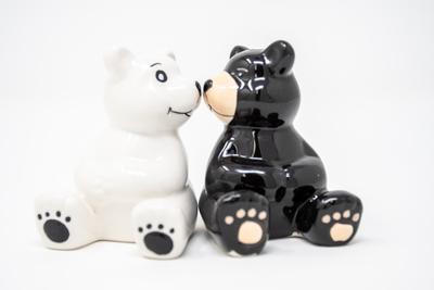 P.bear + Blk Bear Salt + Pepper Shaker