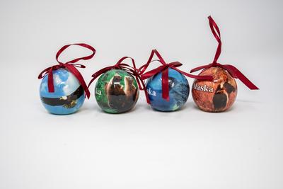 4pk Boxed Ornaments