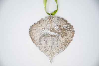 Silver Aspen Leaf W/ Moose
