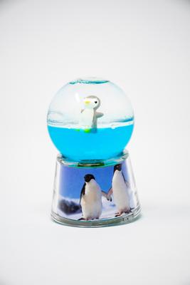 Light Up Globe - Penguin