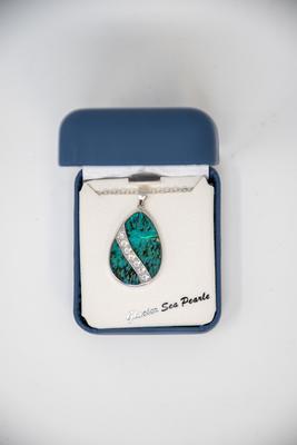Big Diamond Teardrop - Necklace