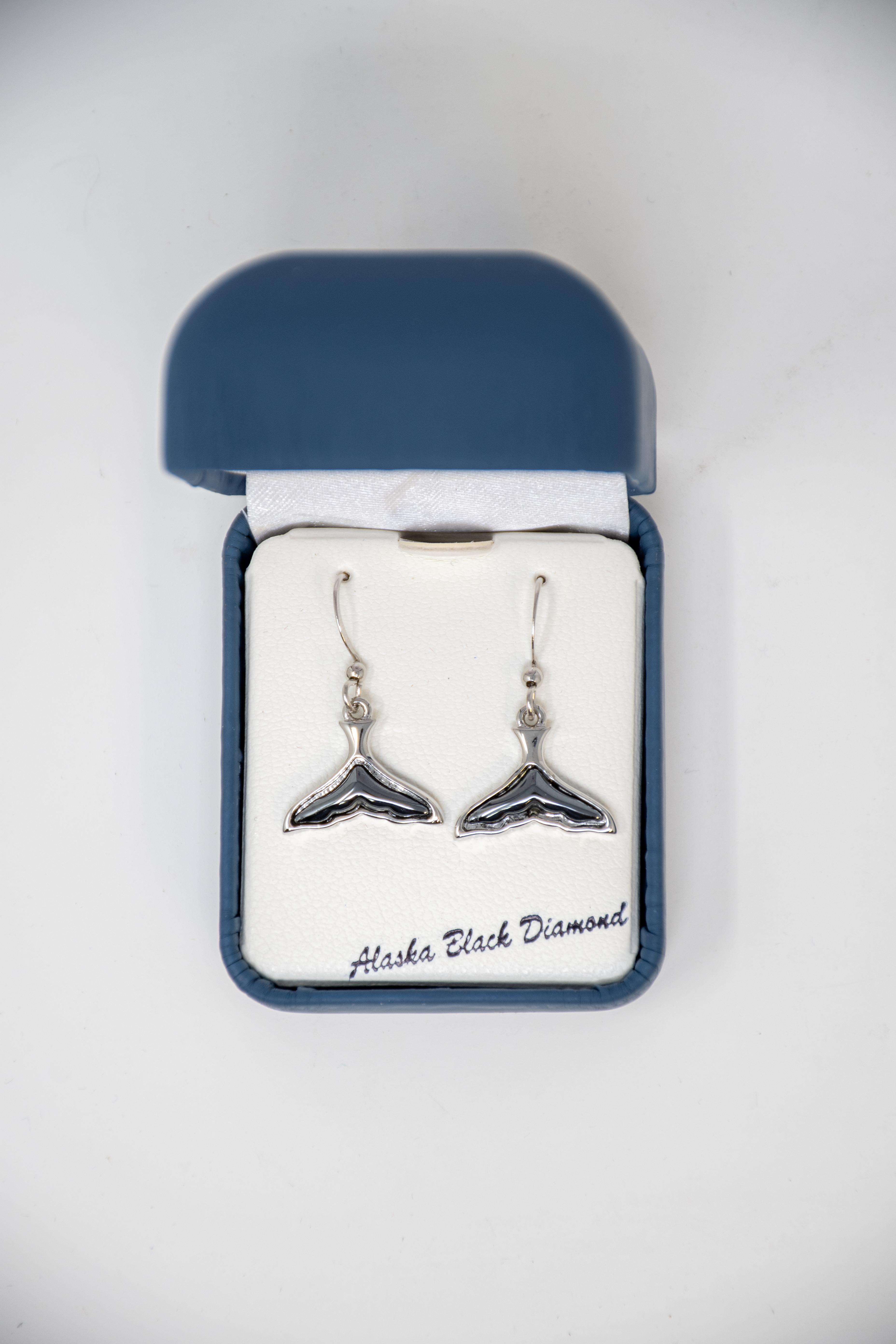  Whale Tail - Earring
