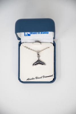 Whale Tail - Necklace