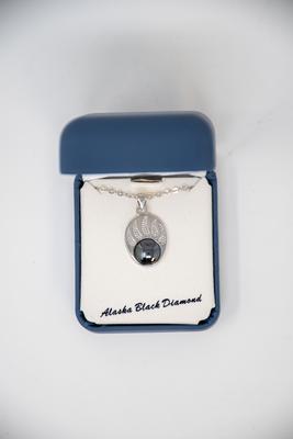 Bear Paw - Necklace