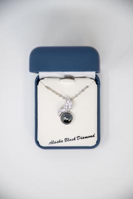 Diamond Wing - Necklace