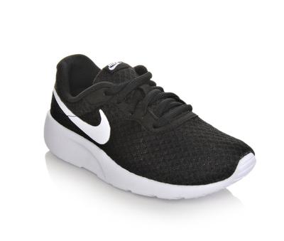 B`s Nike Tanjun