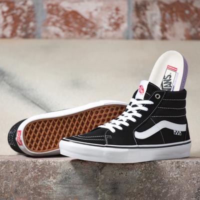 Popcush Sk8-hi: - Black/white